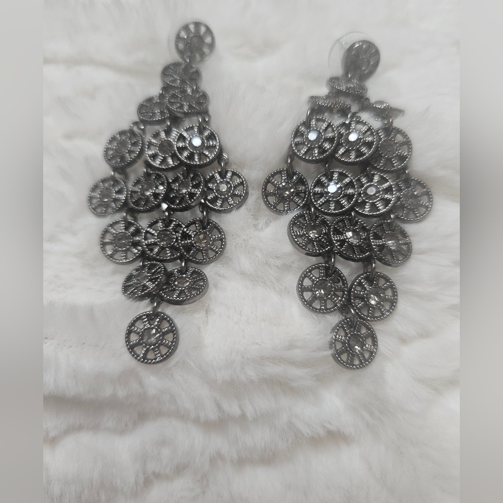 EXPRESS DROP EARRINGS